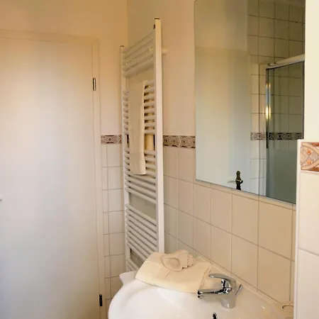 Ferienhaeuser Seewiesen * Reimershagen