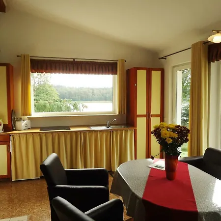 Holiday home Ferienhaeuser Seewiesen Reimershagen